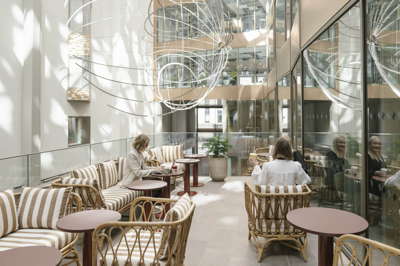 Lounge yta och balkong i "Fashion"